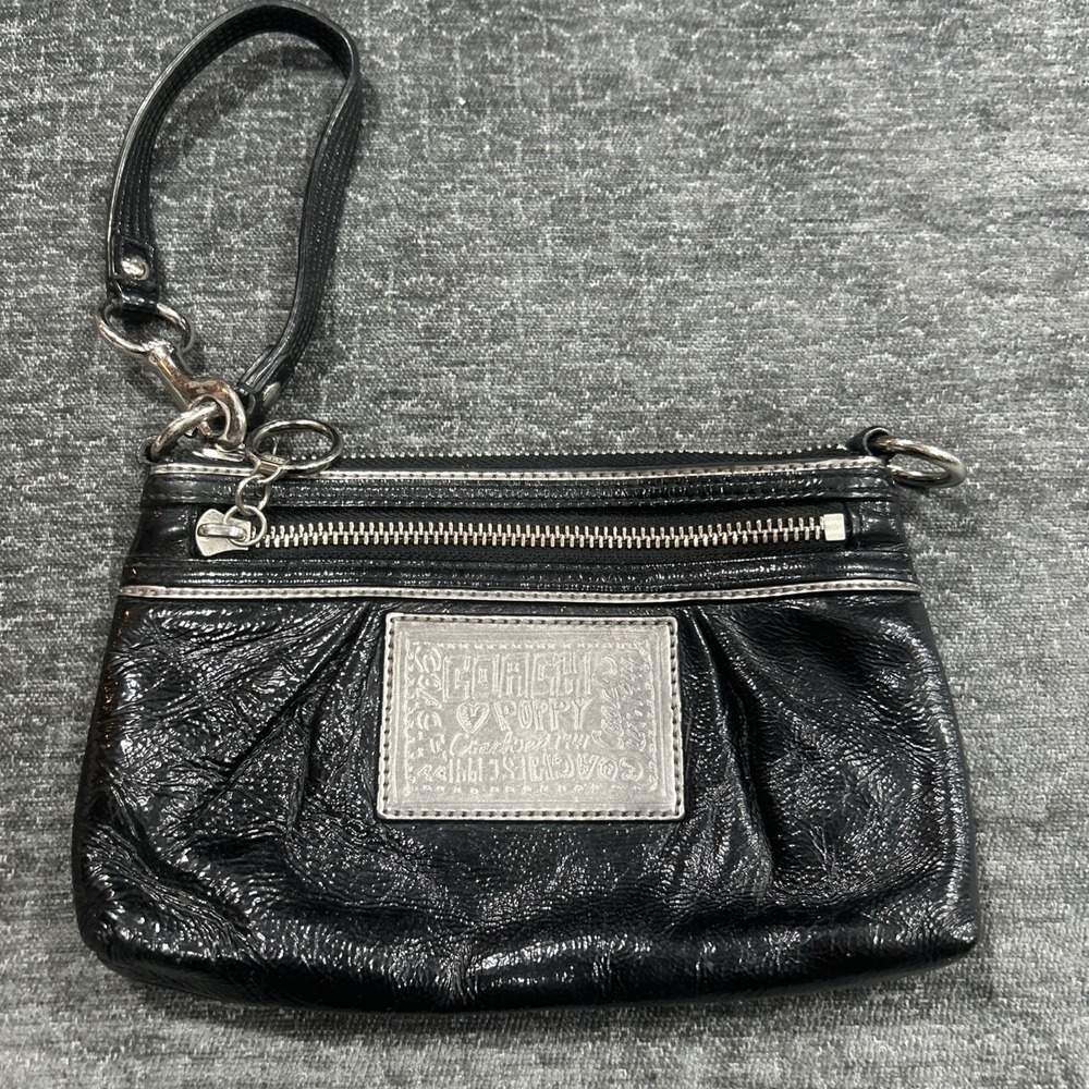 Coach Y2K Poppy Black Zip Wristlet Clutch Purse Wrist Strap